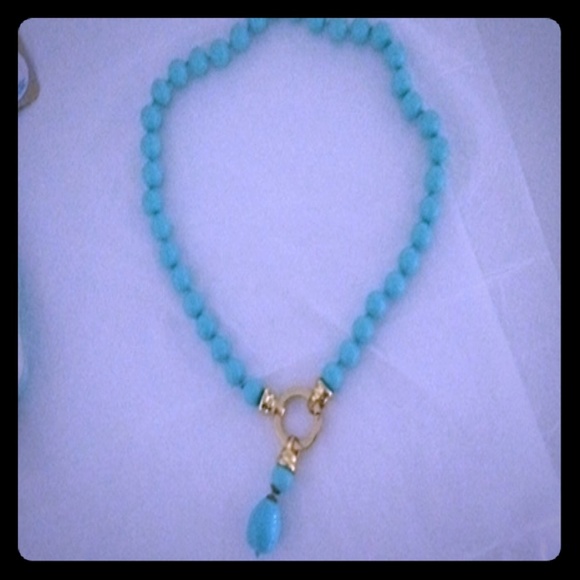 fashion sample Jewelry - Aqua blue necklace with goldtone clasp